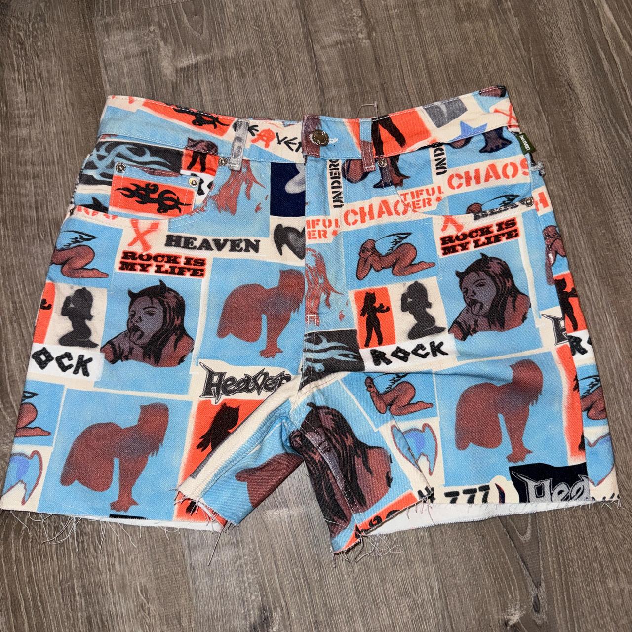 Heaven by Marc Jacobs denim printed shorts Size... - Depop