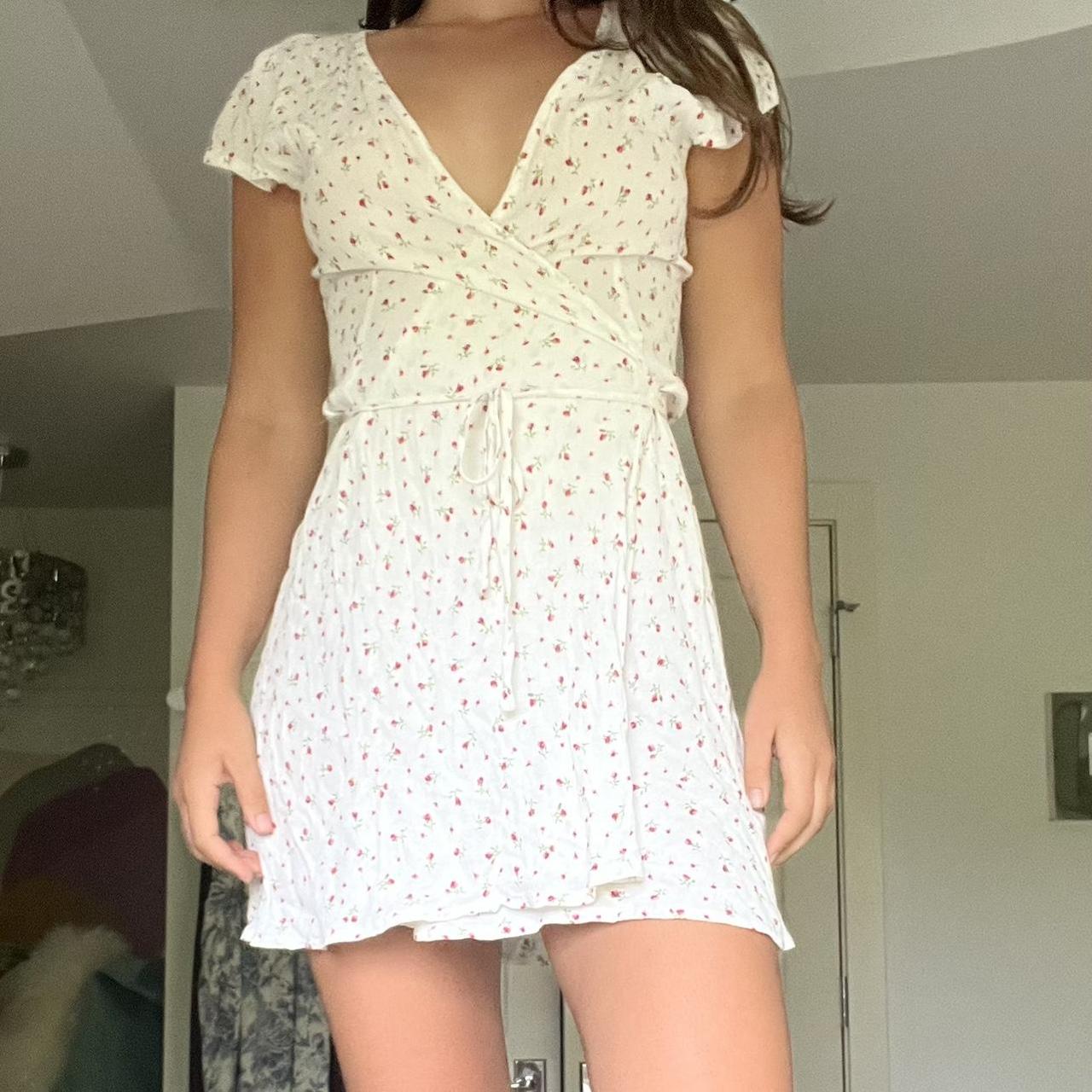 Brandy Melville wrap dress white with pink flowers