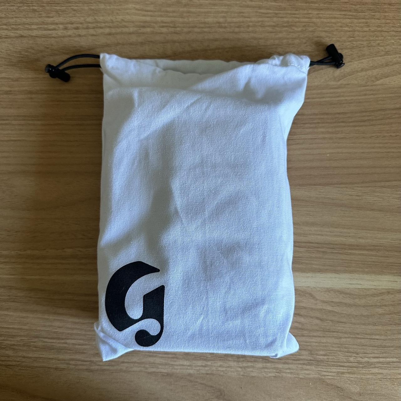 Glossier olivia rodrigo make up bag 💄, Has some