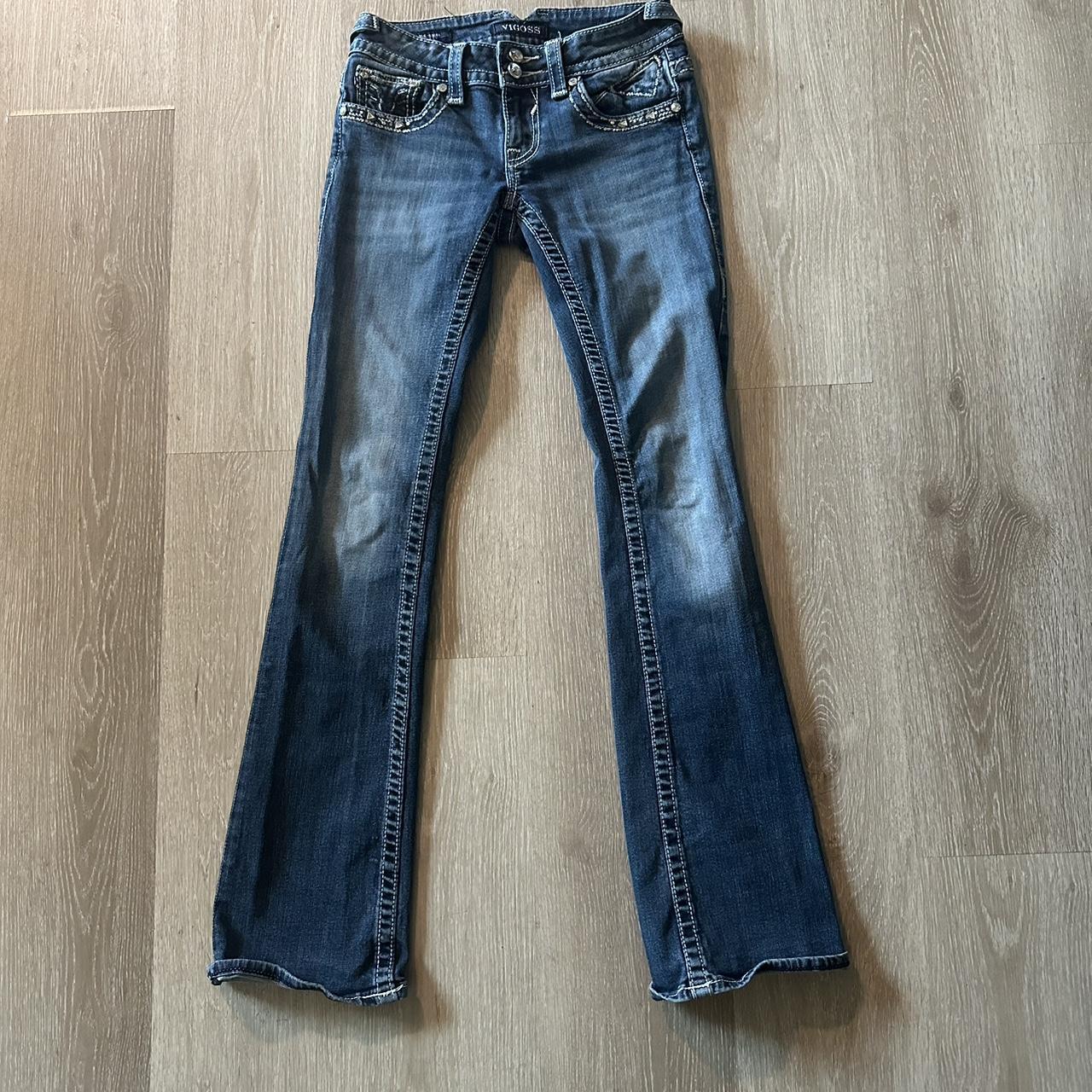 •Low Vigoss bootcut jeans •Has a waist of 25in and a... - Depop