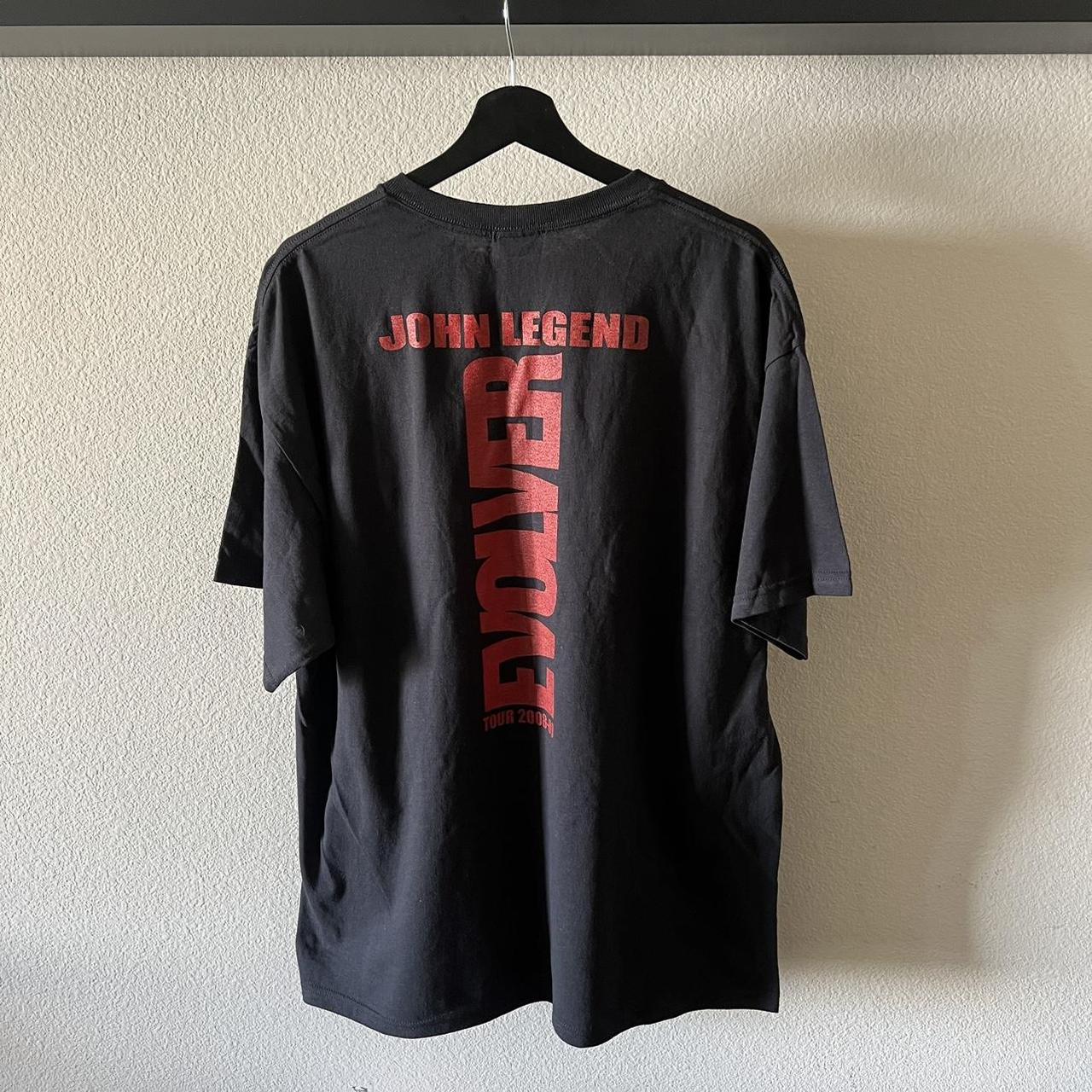 Men's Black and Red T-shirt | Depop