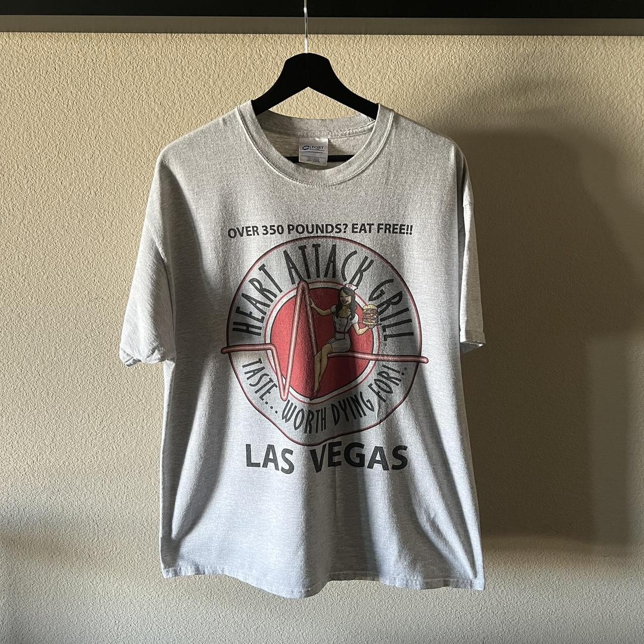 Men's Grey and Red T-shirt | Depop