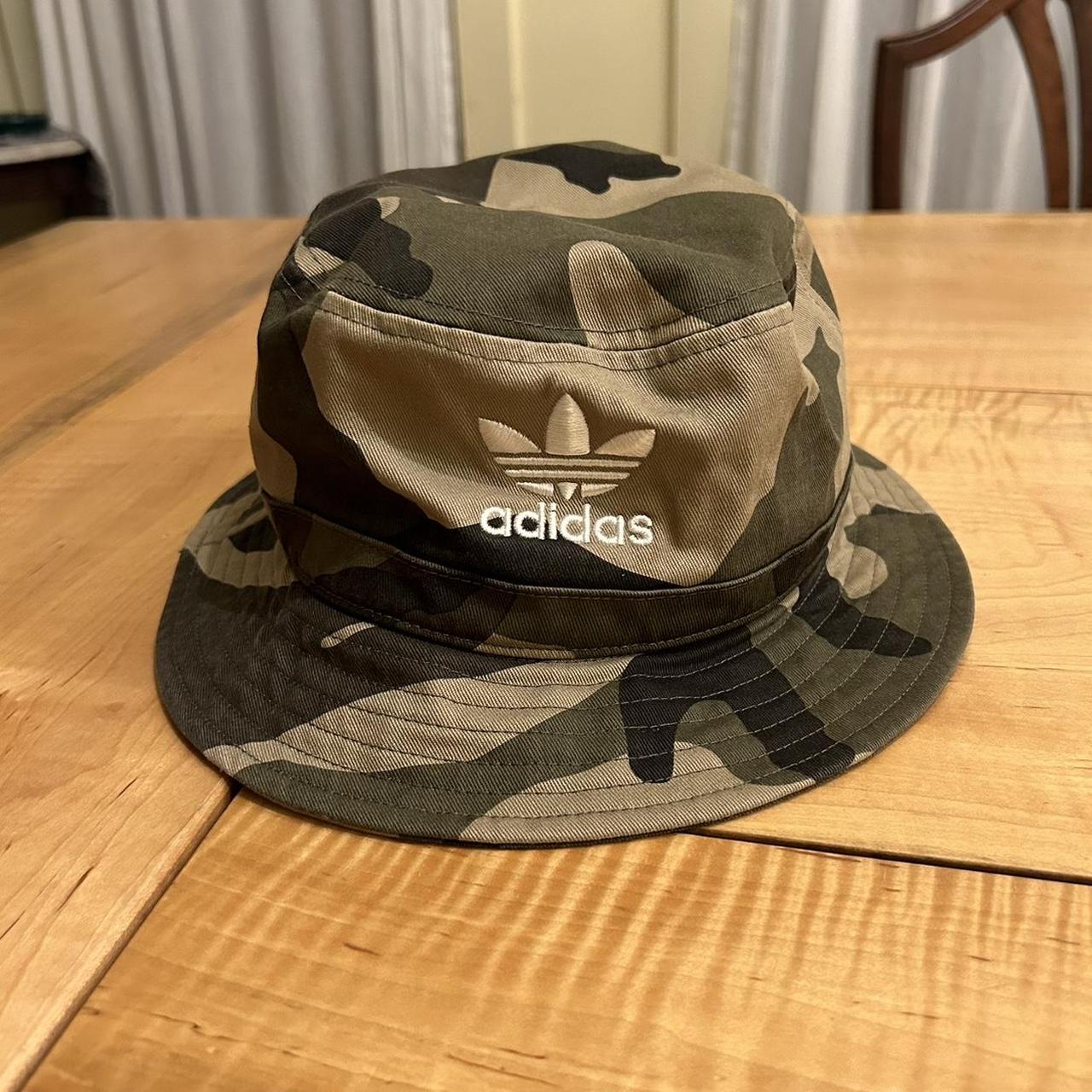 Adidas bucket hat outlet camo