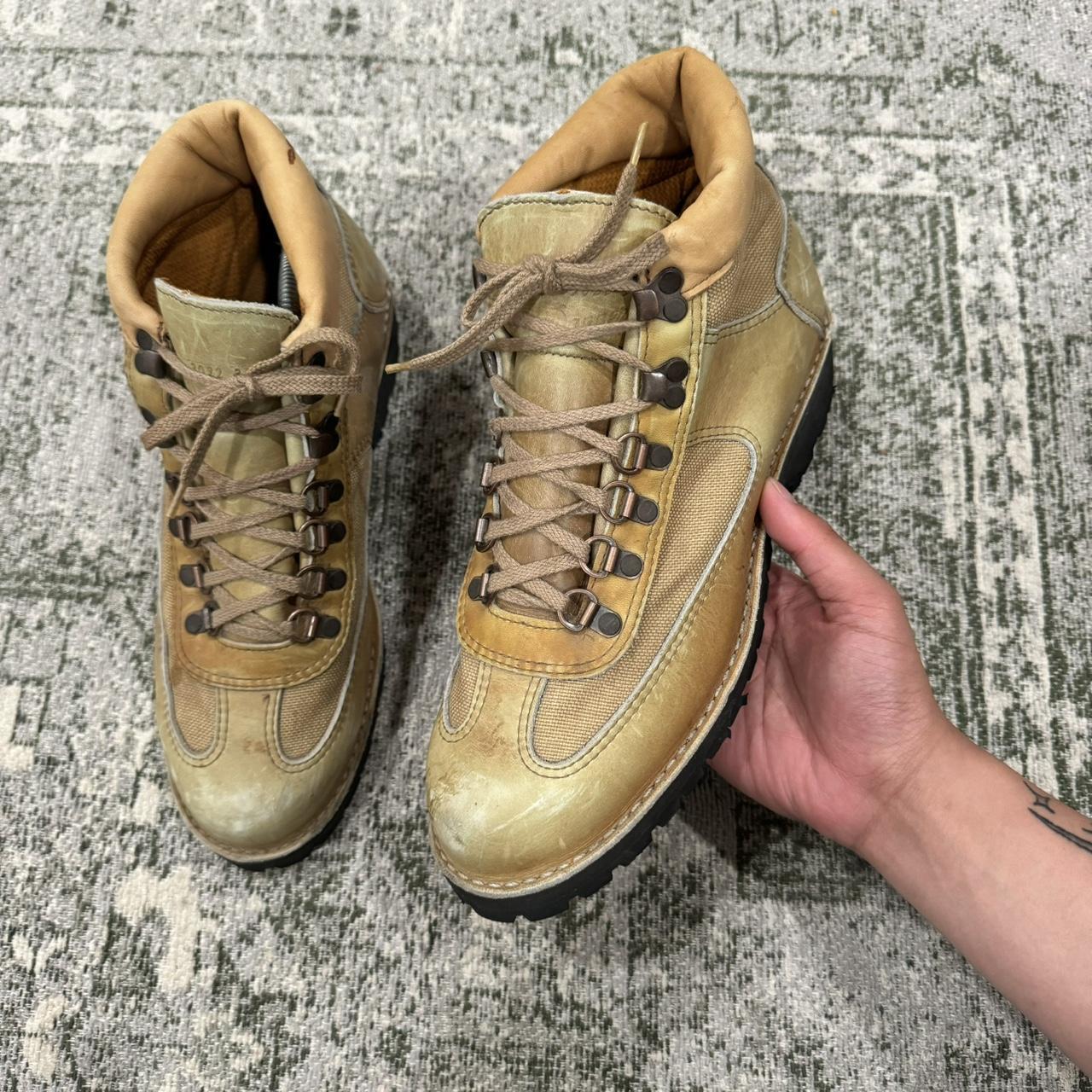 RARE Vintage Danner feather boot tan Size 10 men’s - Depop