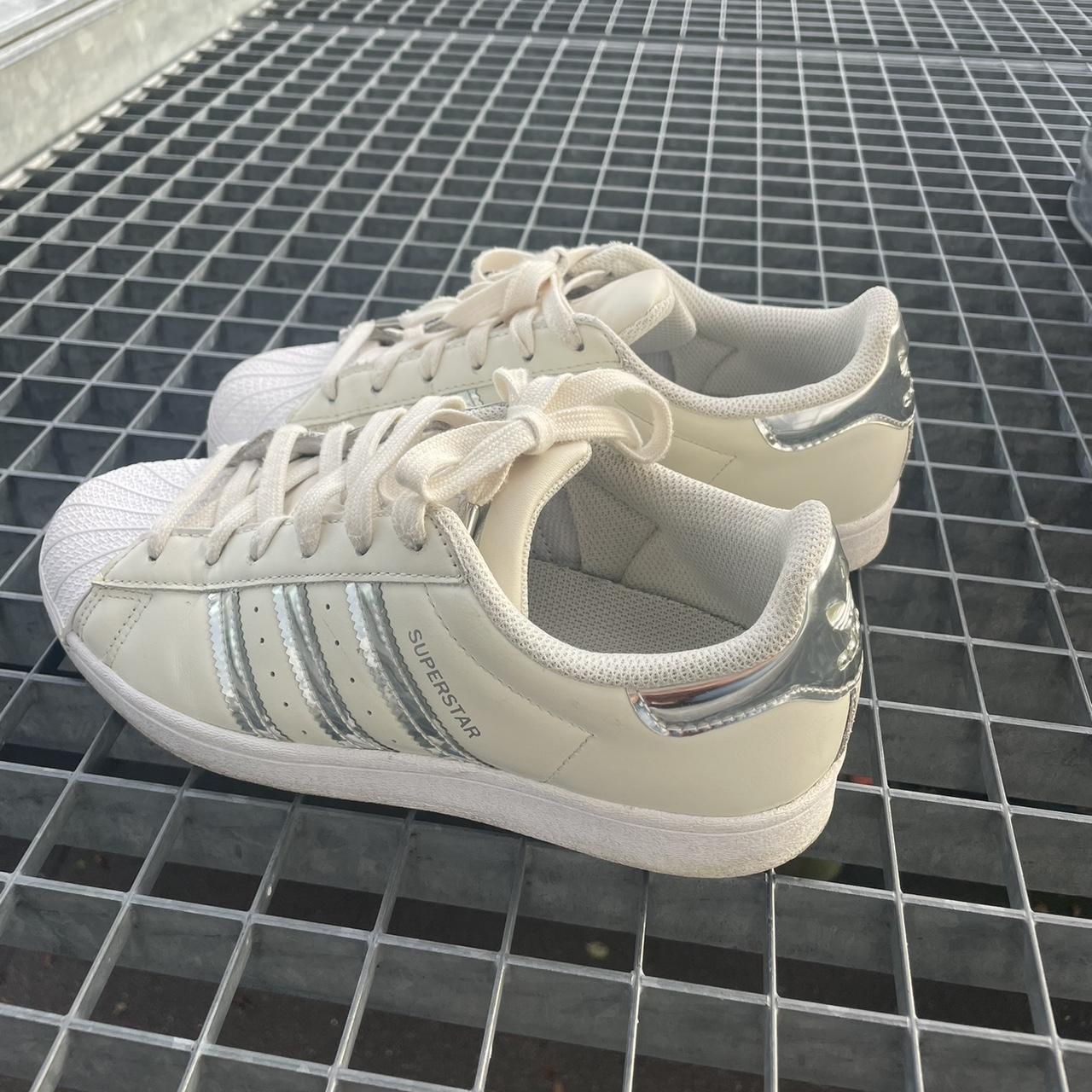 Adidas superstar 38.5 best sale