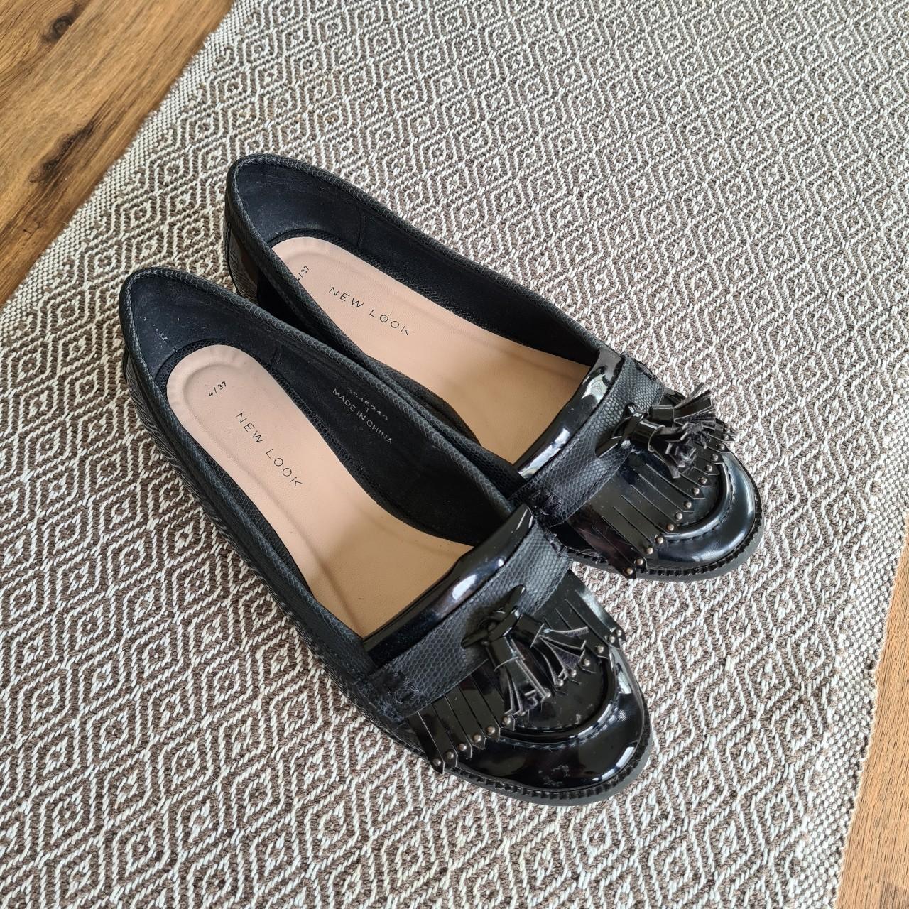 New Looks Women's Flat Slip On Shoes In Black. Size 4. - Depop