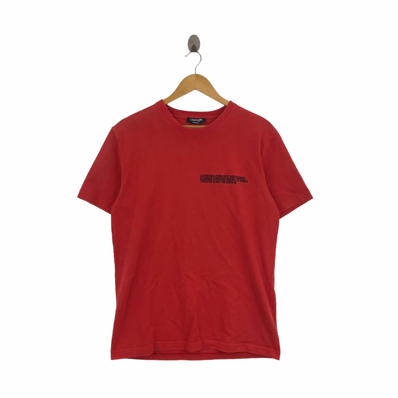 Calvin Klein Men's Red T-Shirt