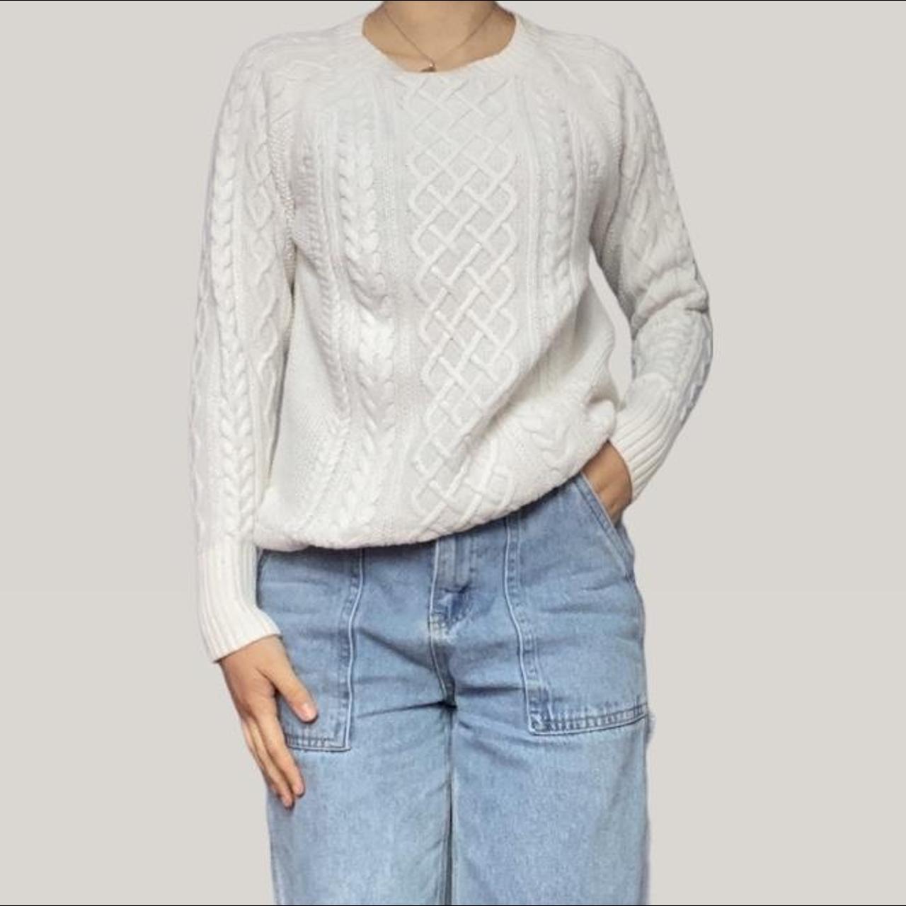 Gap deals white jumper