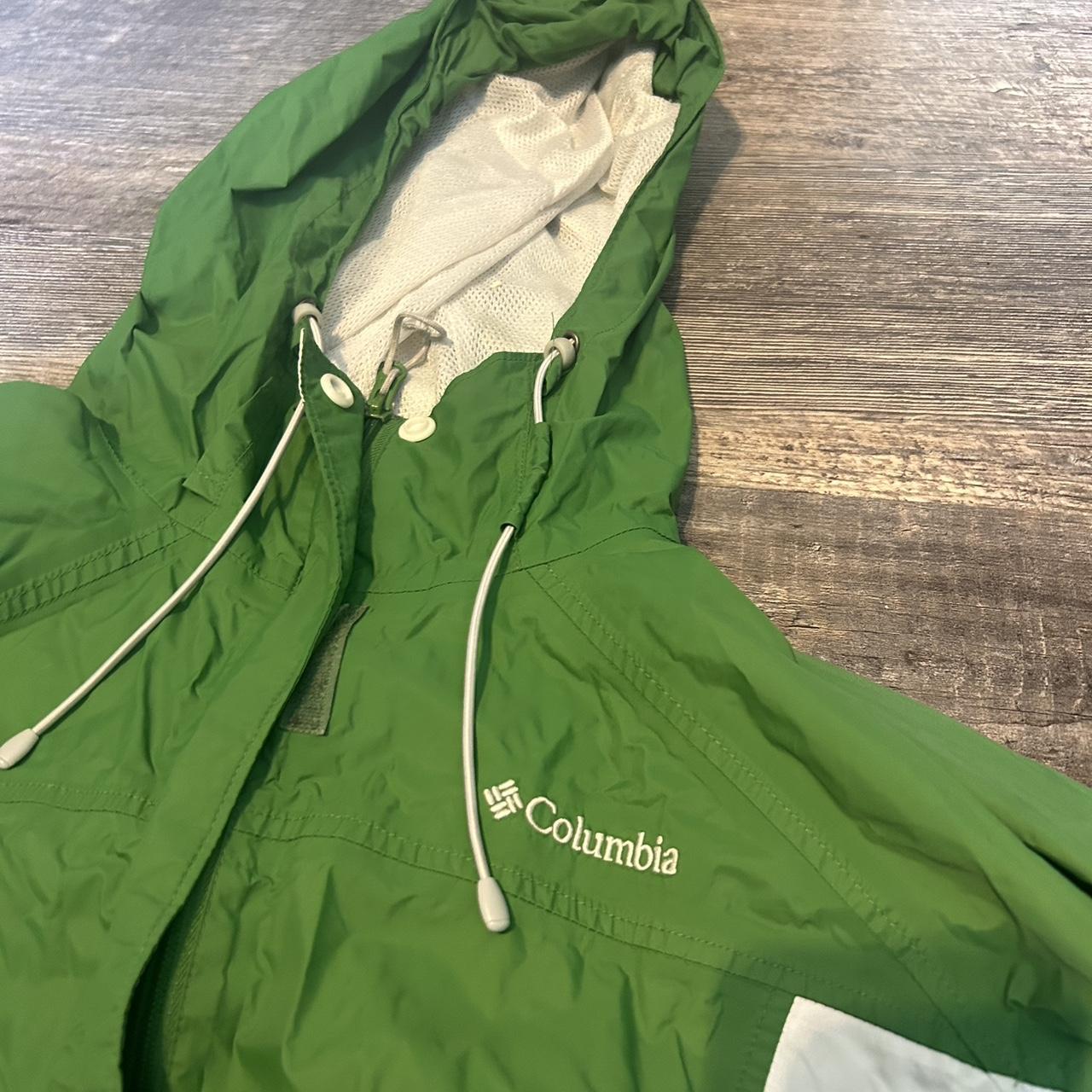 Green and White Columbia Jacket Size L (no... - Depop