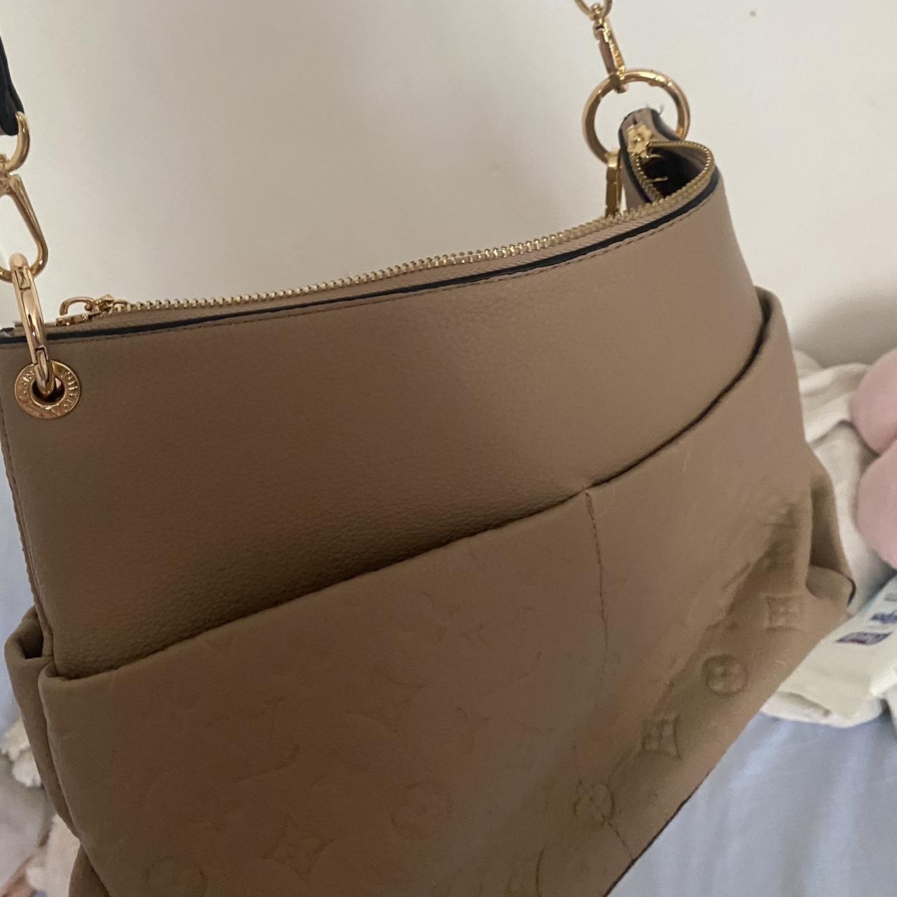 Wife brought home the Maida Hobo today. : r/Louisvuitton