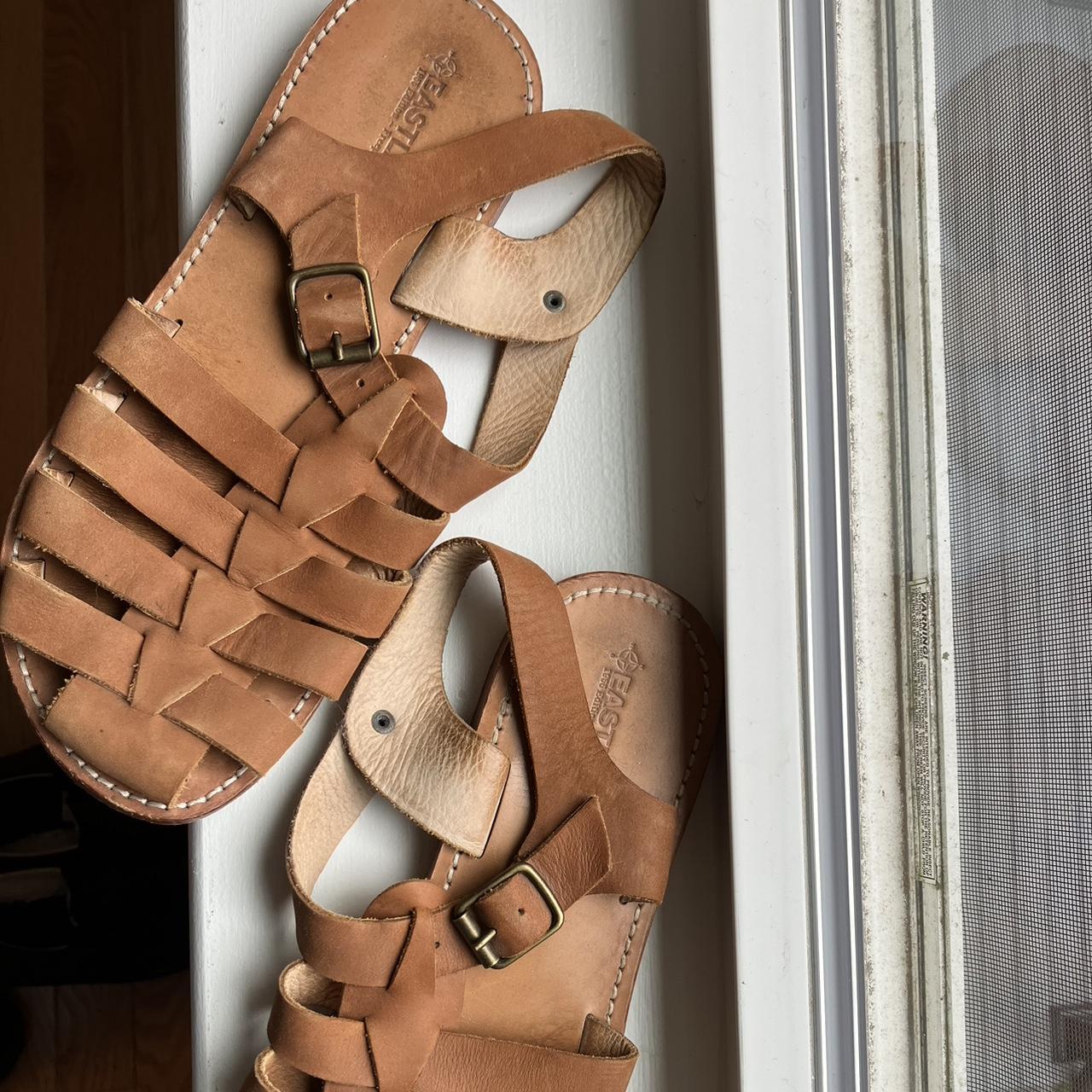 eastland mary jane shoes