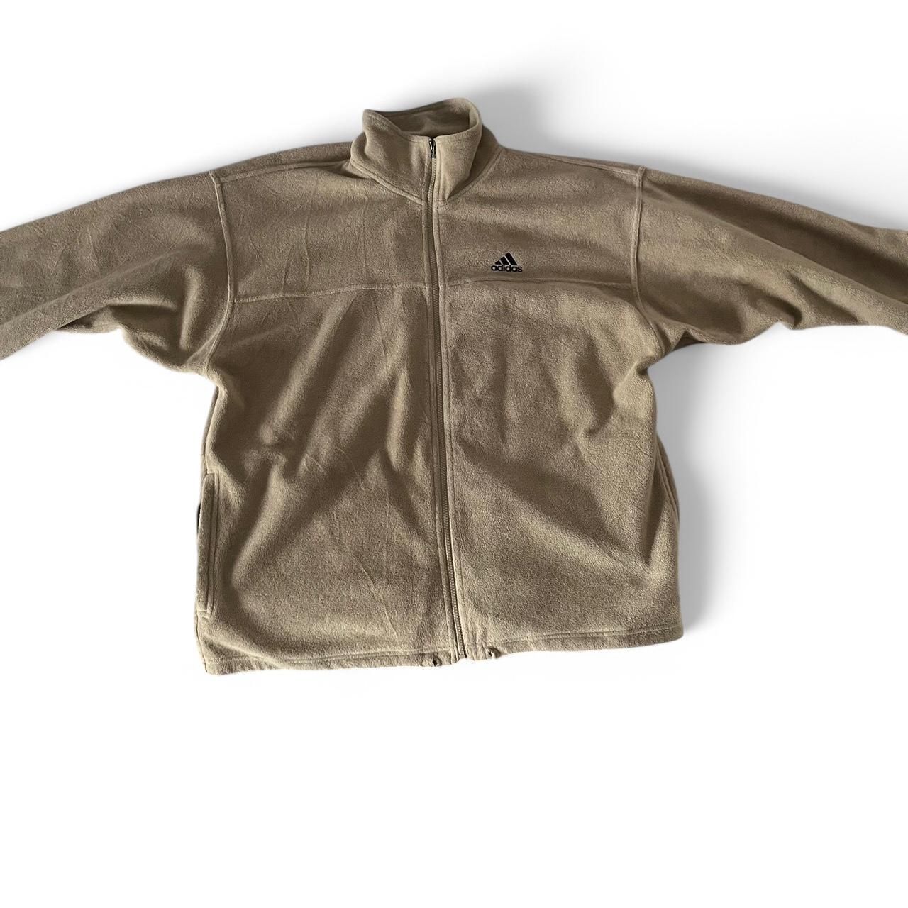 item listed by alfie_robinson18