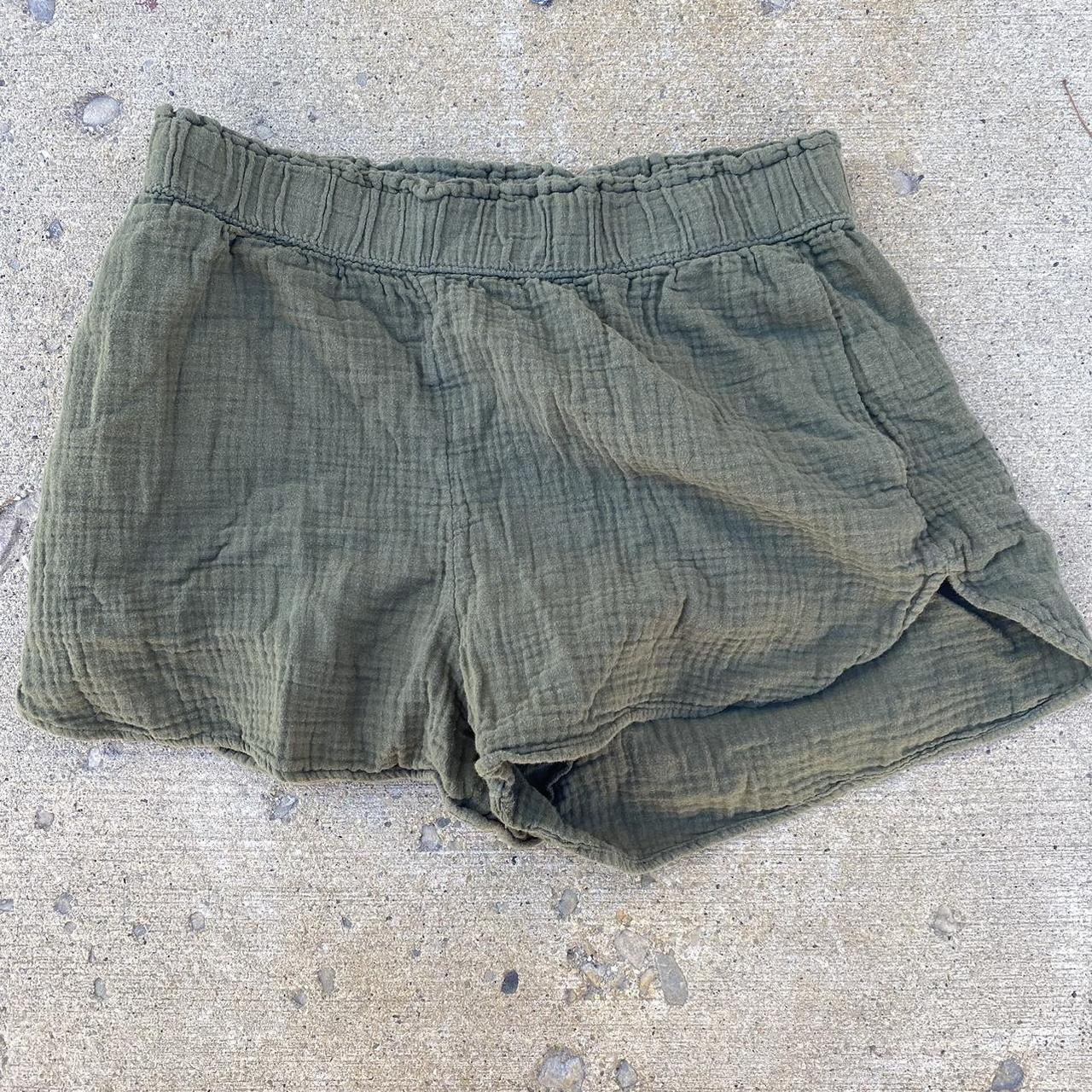 Green flowy women’s shorts size S - Depop