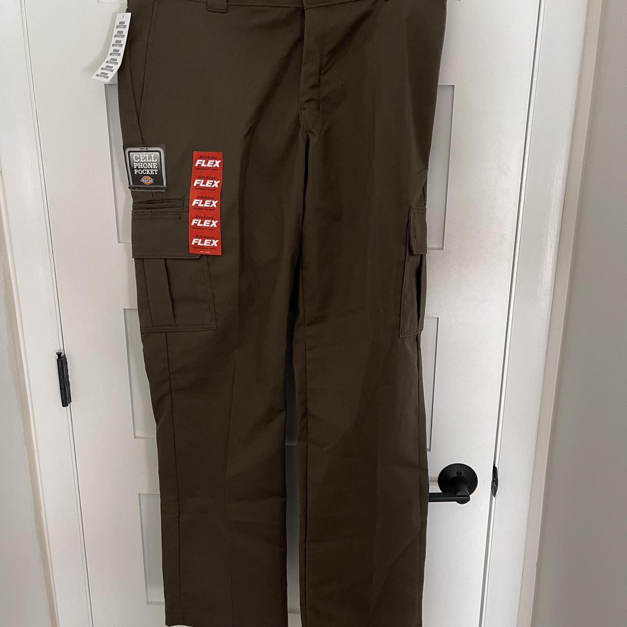 Dickies Cargo Pant with Cell Phone Pocket