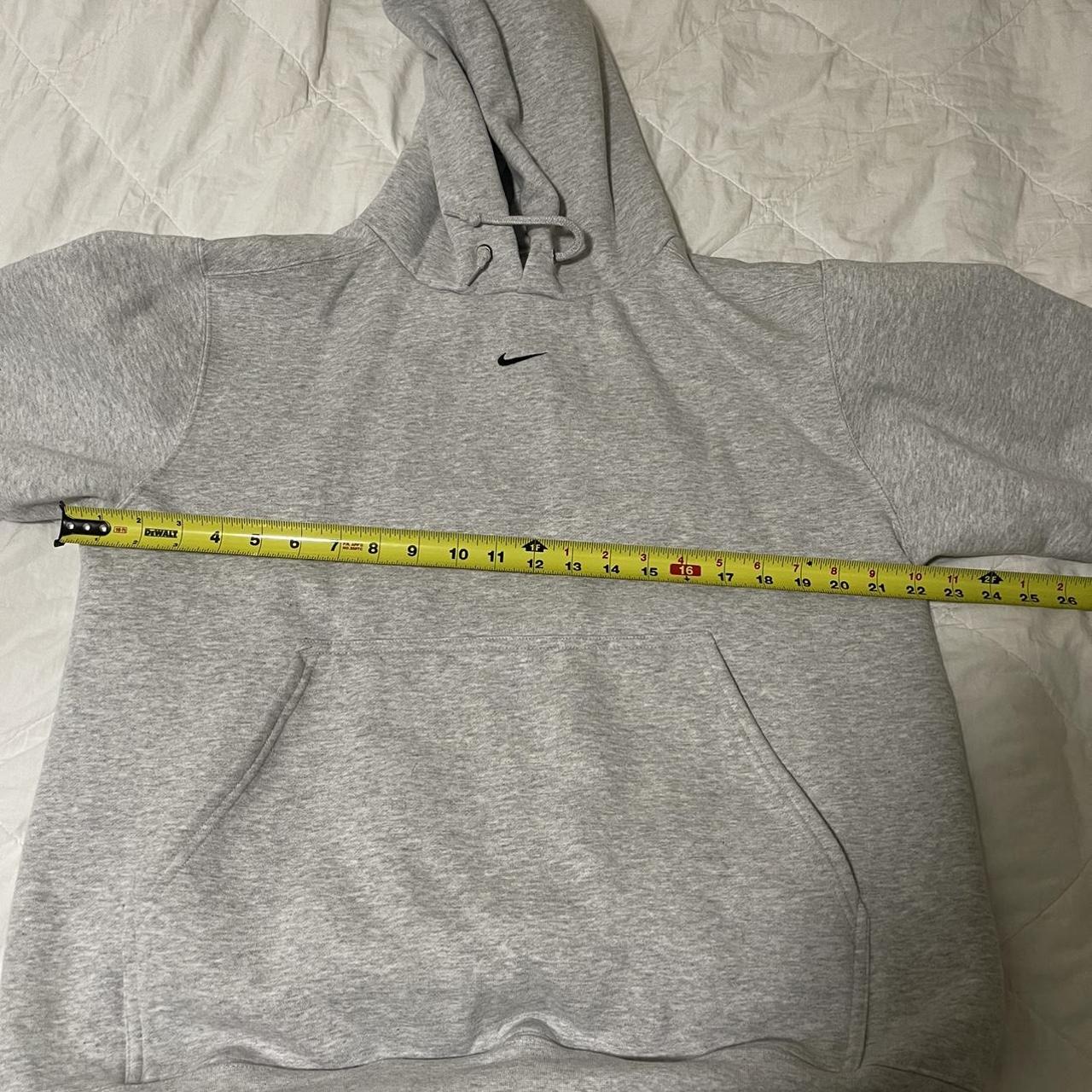 Nike center swoosh REP. Size small and fits like a... - Depop