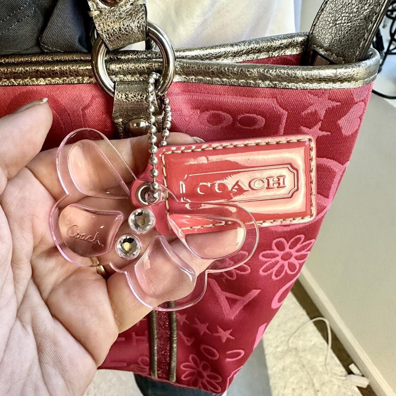 00s archive coach enamel hand bag y2k 平成 2/22 see you there 💋✨🤎 vintagepursevault.com ────୨ৎ