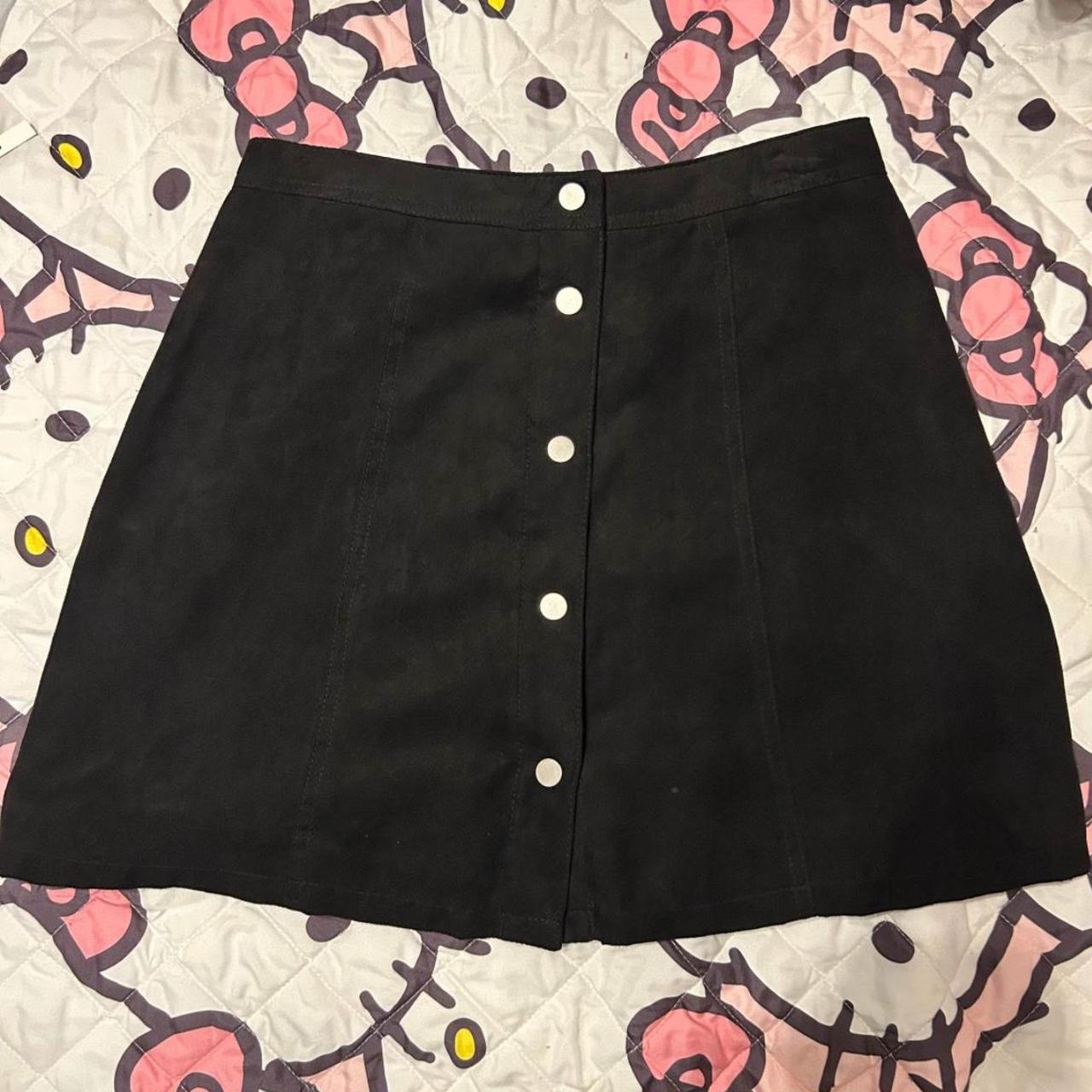 item listed by f4wndoll