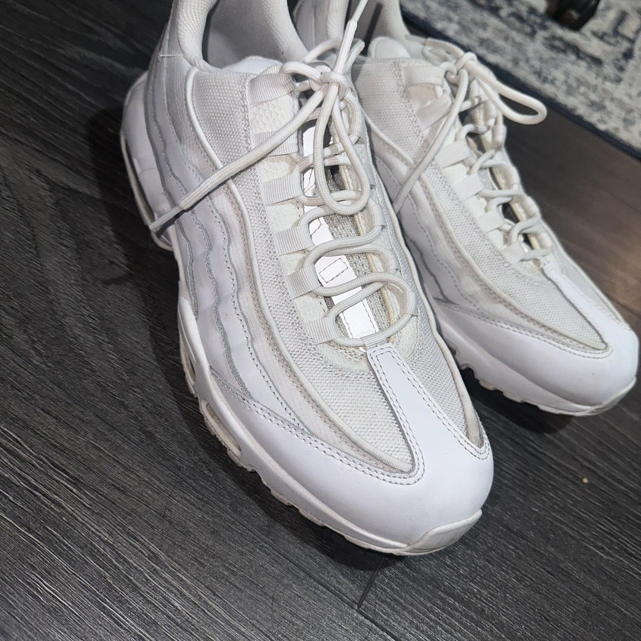 Air max 95 per hotsell off white