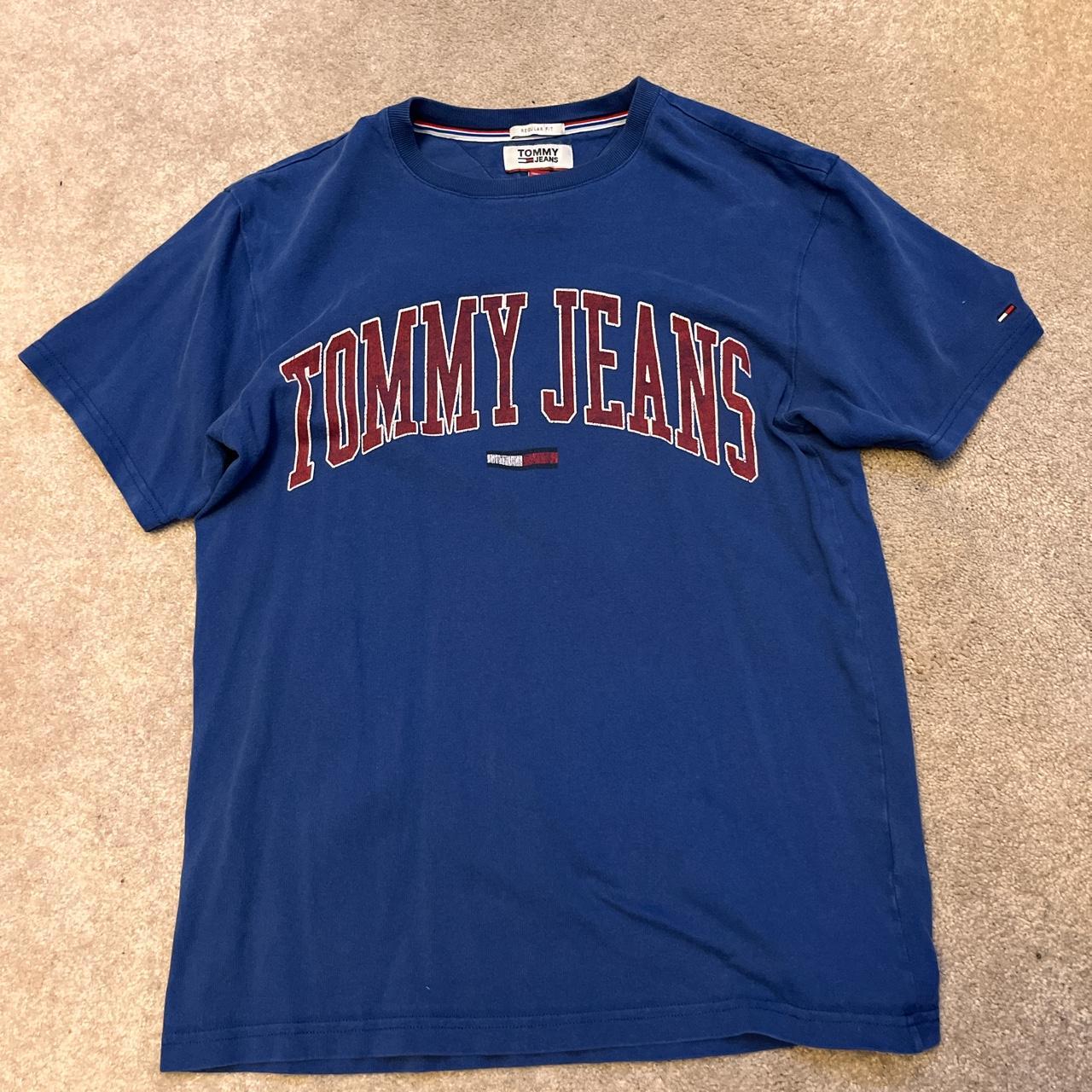 Tommy Hilfiger Men's Blue and Red T-shirt | Depop