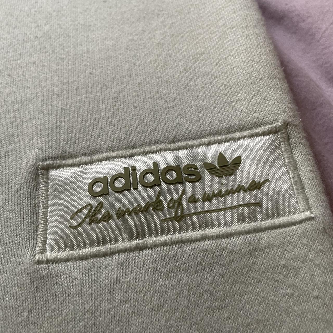 adidas originals mens linear label trefoil... - Depop