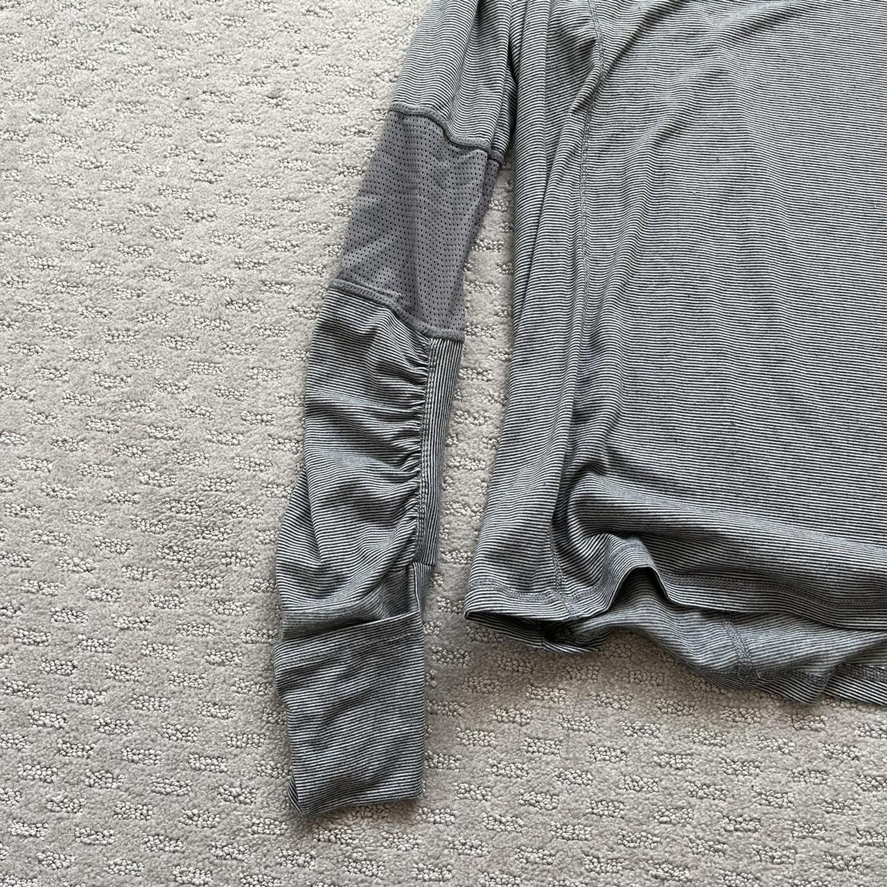 Lululemon Men's Grey Shirt | Depop