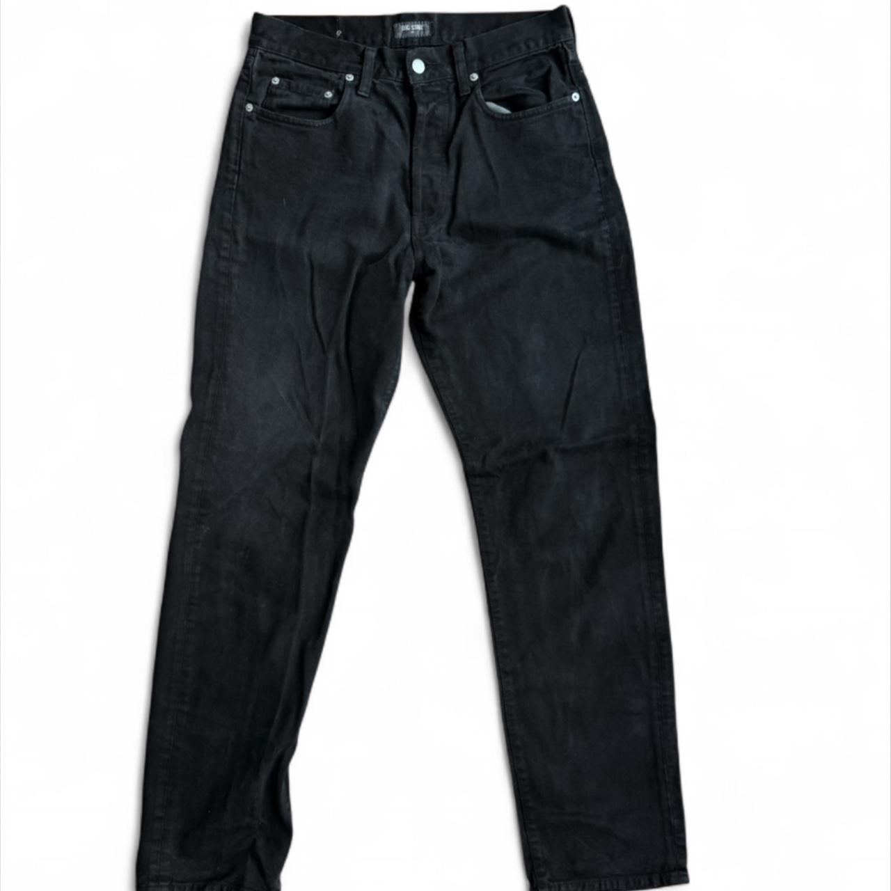 item listed by vikzyrrr