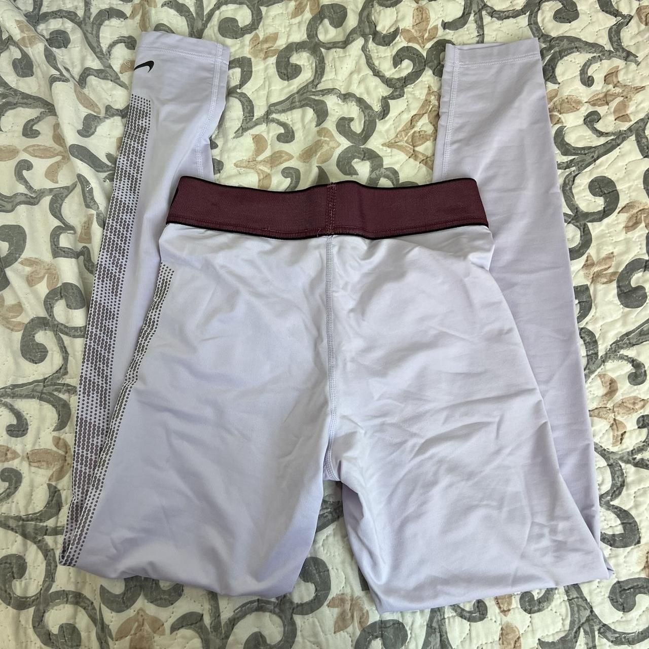 womens purple nike leggings