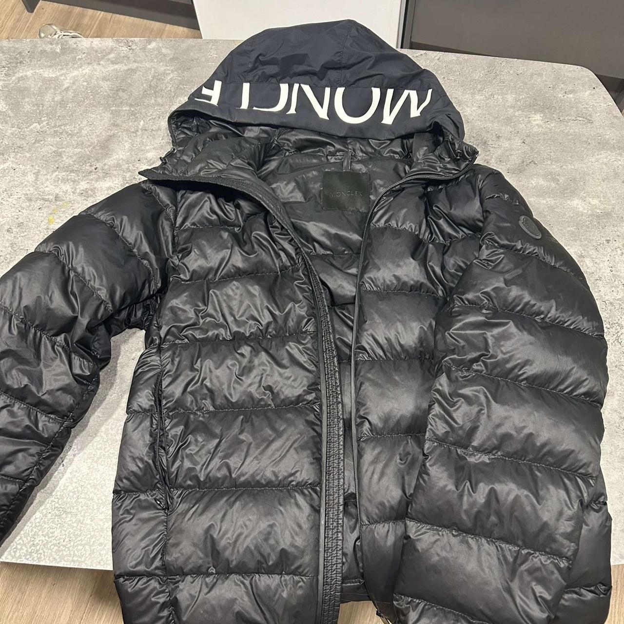 Size 3 moncler coat mens deals