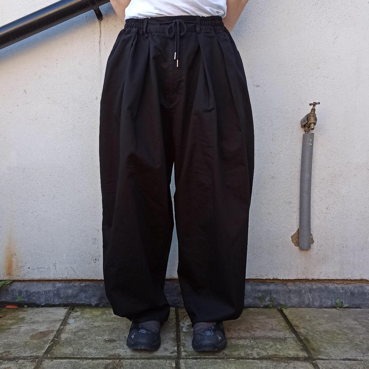 Black Pleated Balloon Pants BNWT One size fits... Depop