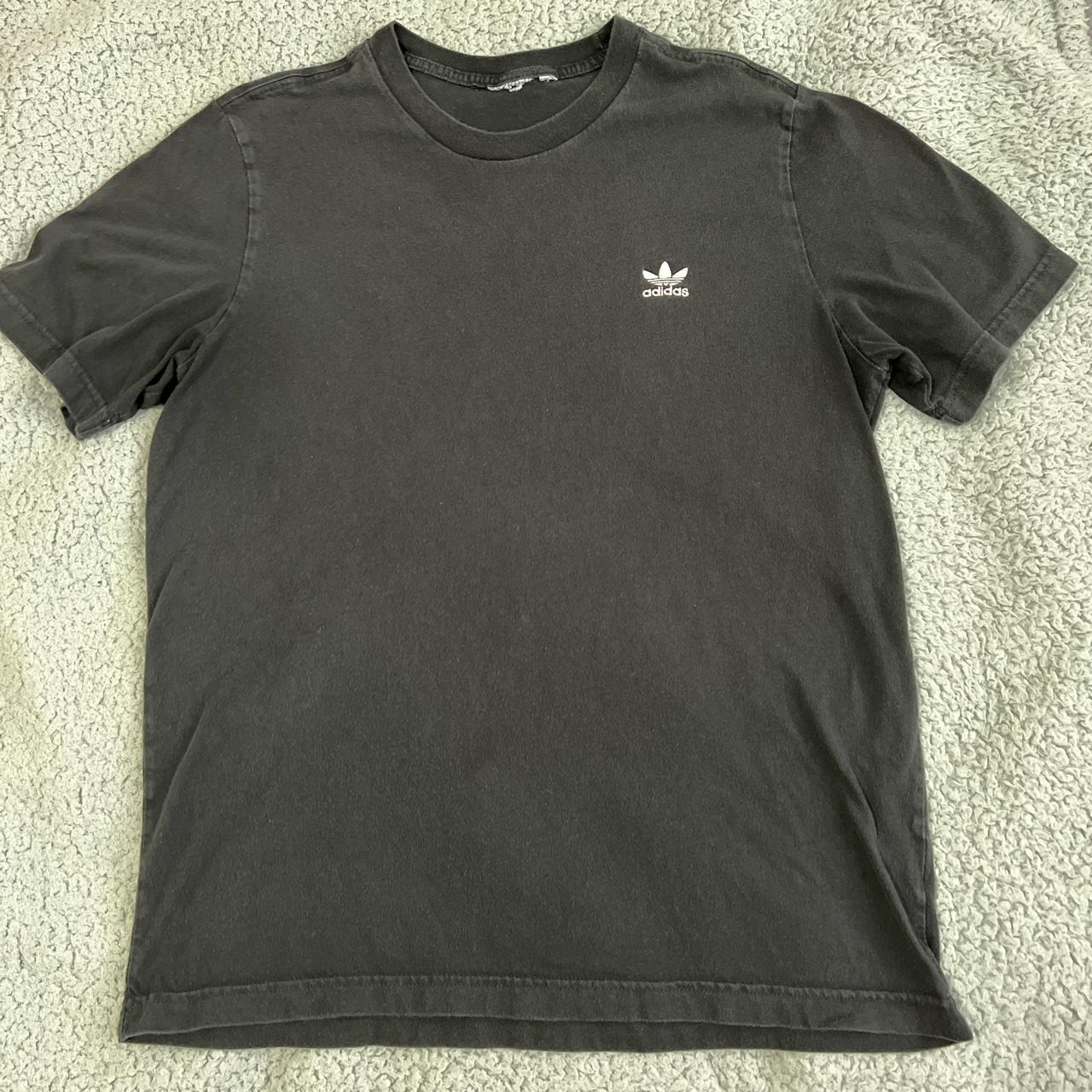 Adidas Originals tee 👕 Size L. Excellent... - Depop