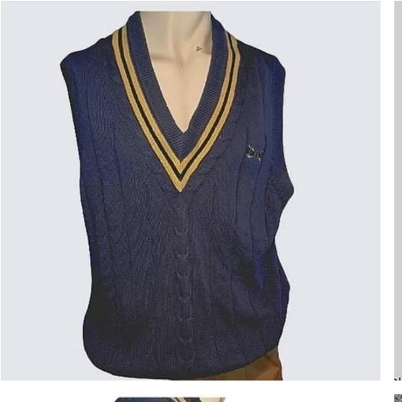 Men's Izod Sweater Vest, Light bkue, size large,