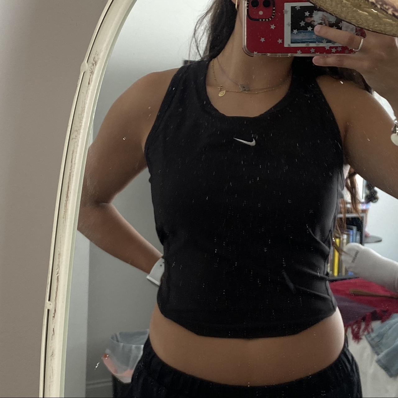 90s vibe workout too with built in bra, it's not - Depop