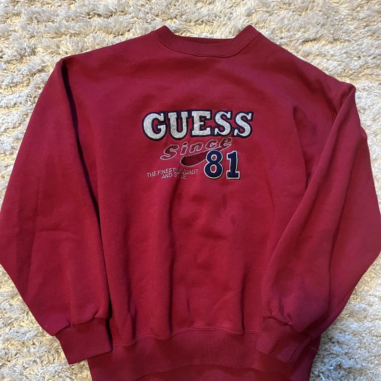 Red store guess jumper