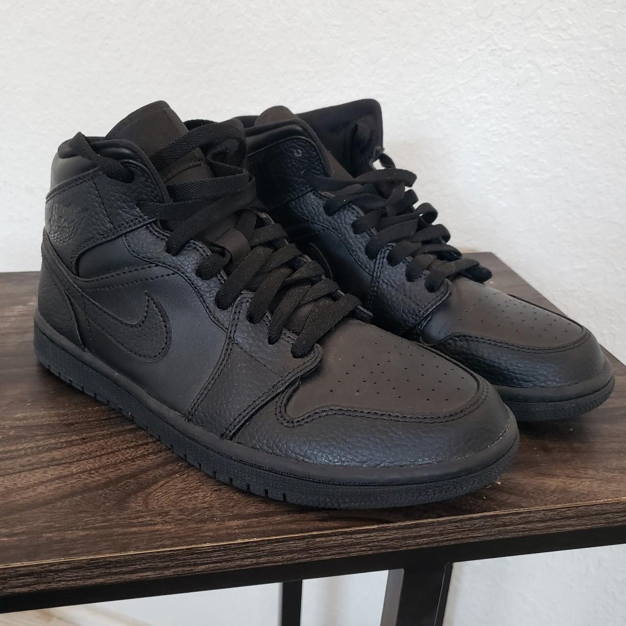 mens all black jordan