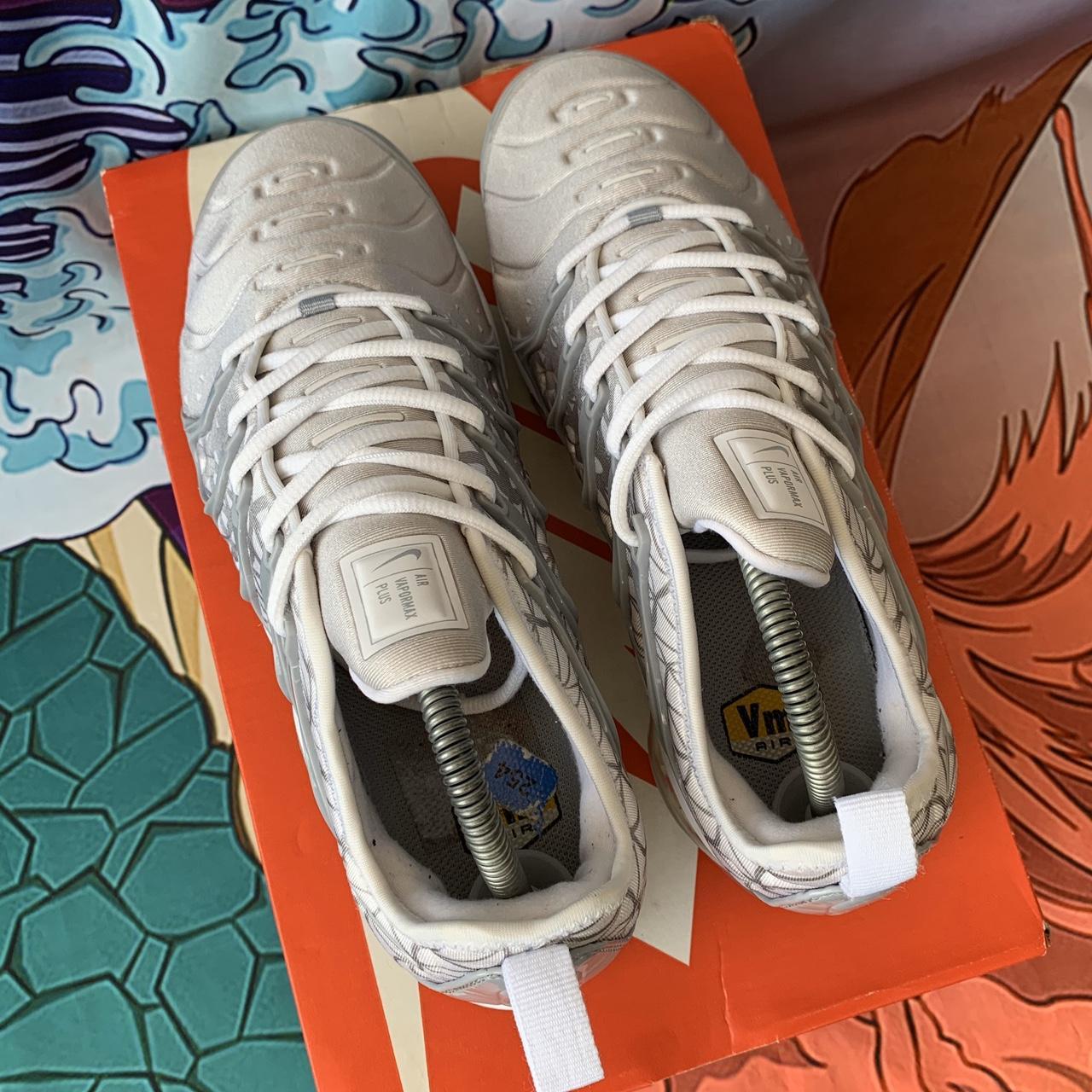 vapormax metallic silver