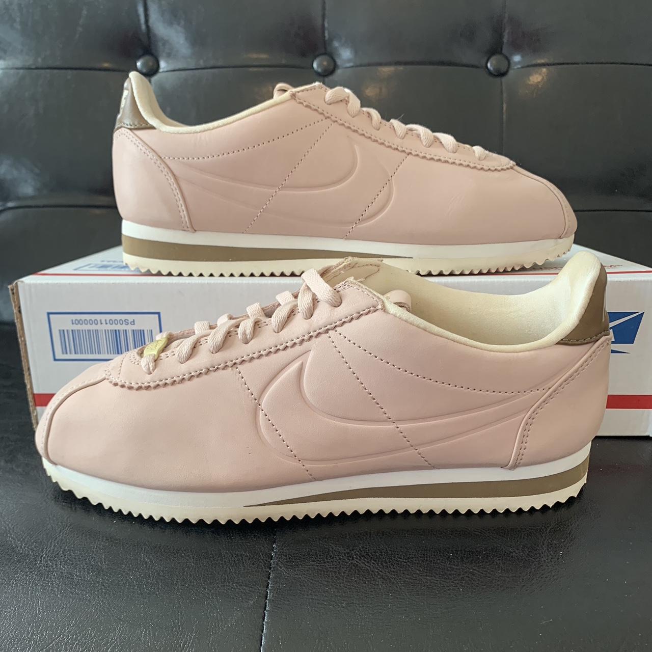 Nike classic cortez hot sale particle pink