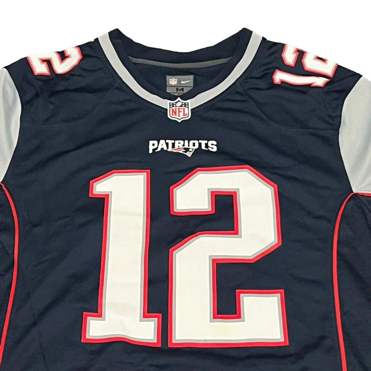 Number 12 New England Patriots Tom Brady man size large Nike