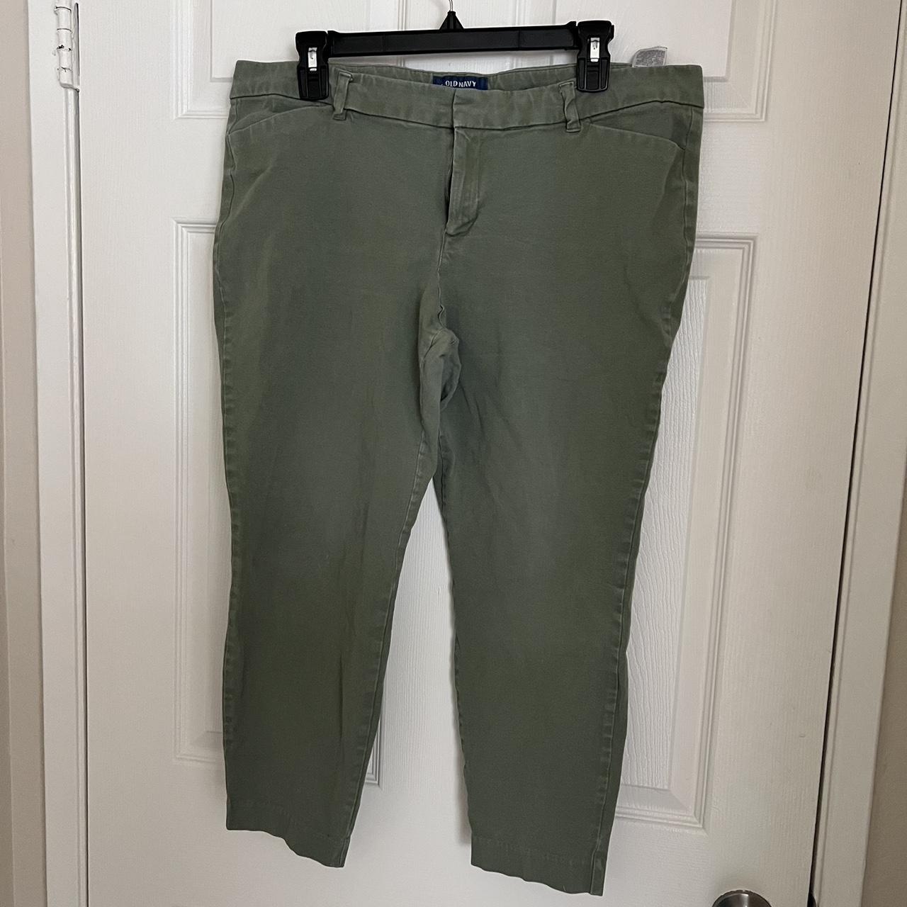 Old Navy Women's Green Trousers | Depop