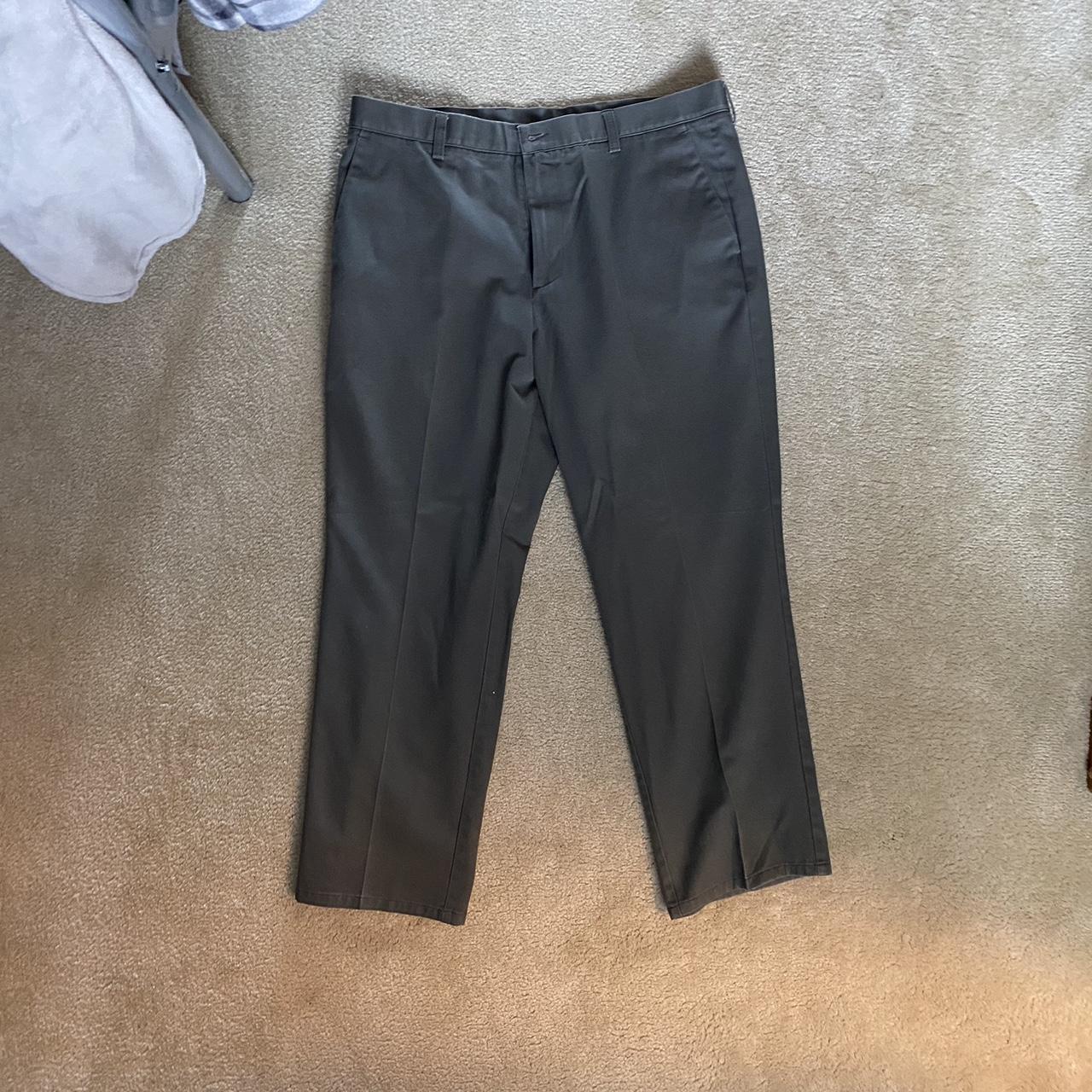 Dockers store skate pants