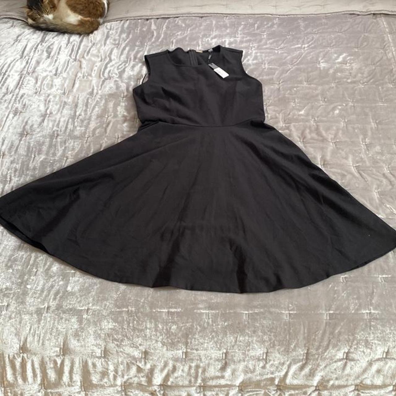 NWT Tahari black sleeveless dress - Depop