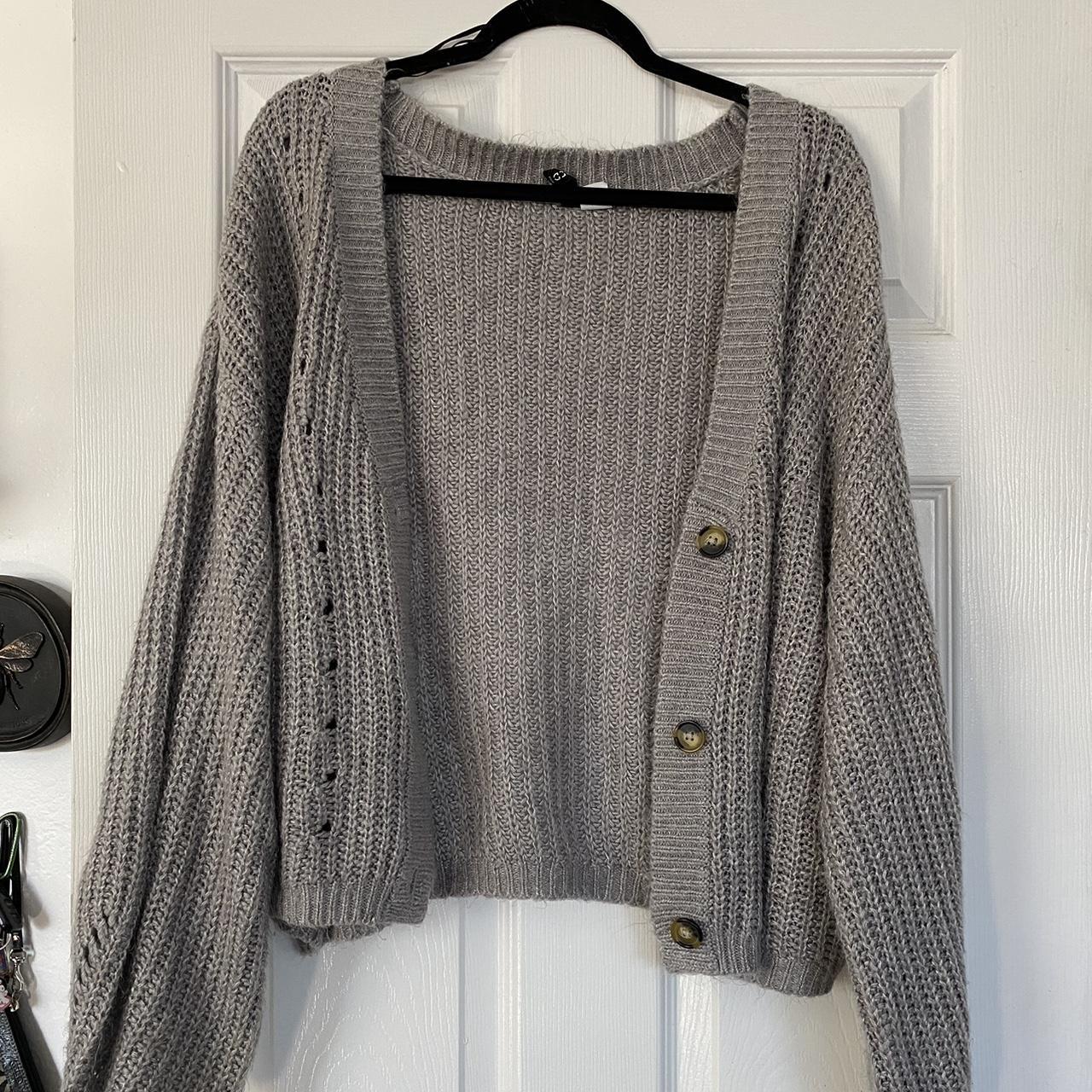 DVMVGE Women's Grey Cardigan