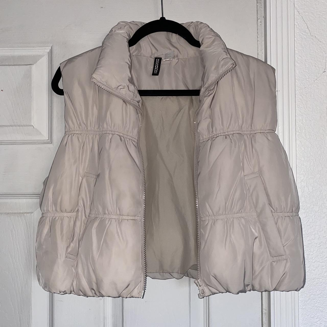 H&M Cream Puffer Vest Love this! It’s so cute with... - Depop