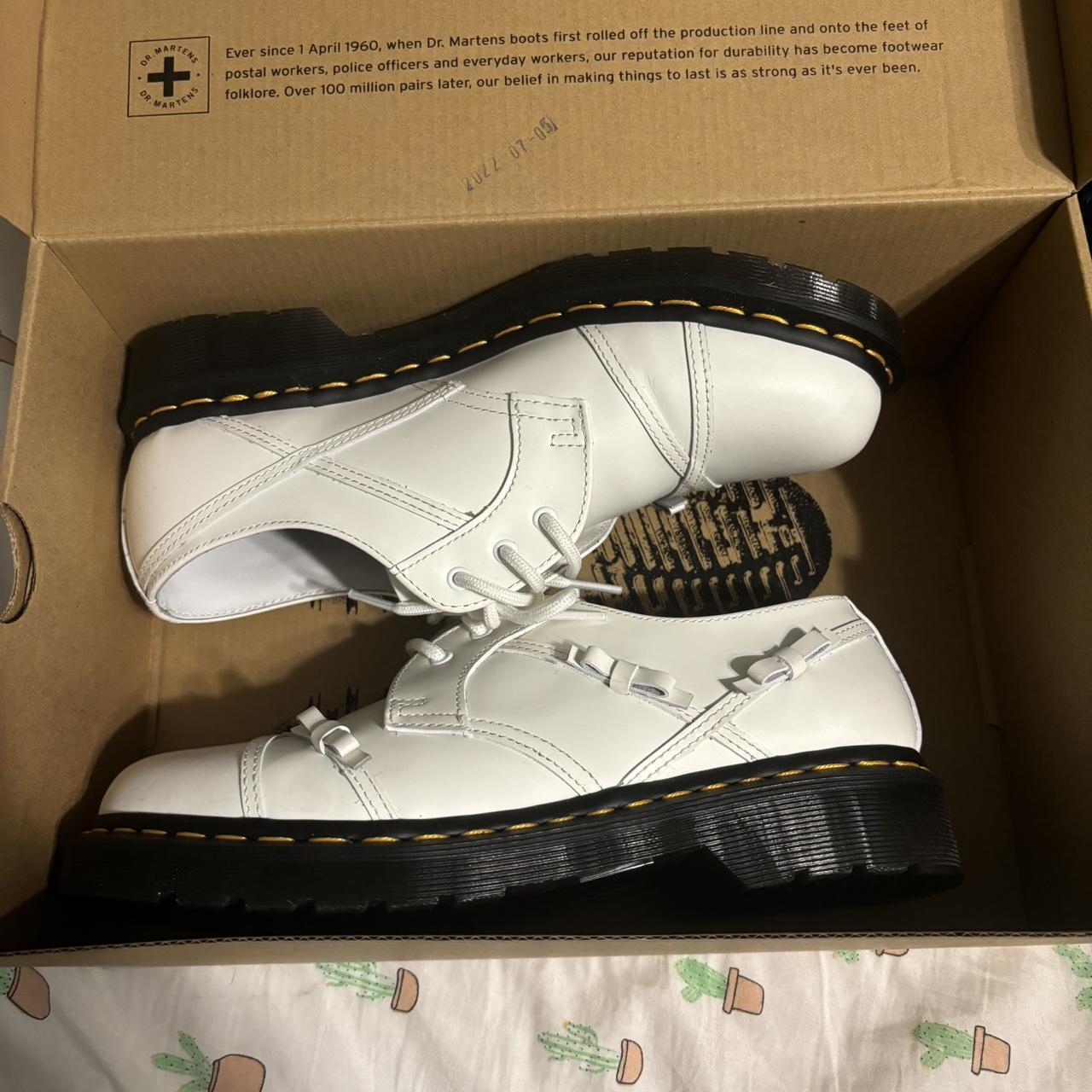 pleasures doc martens 1461