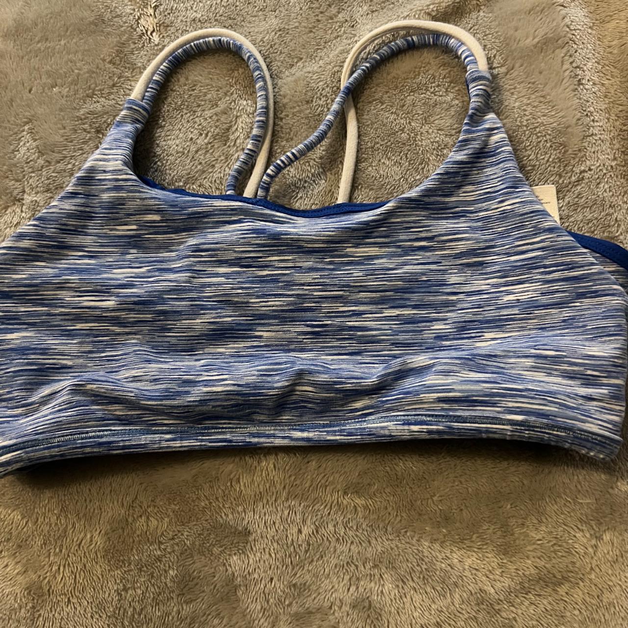 ivivva kids sports bra size 14 but could fit a xs or - Depop