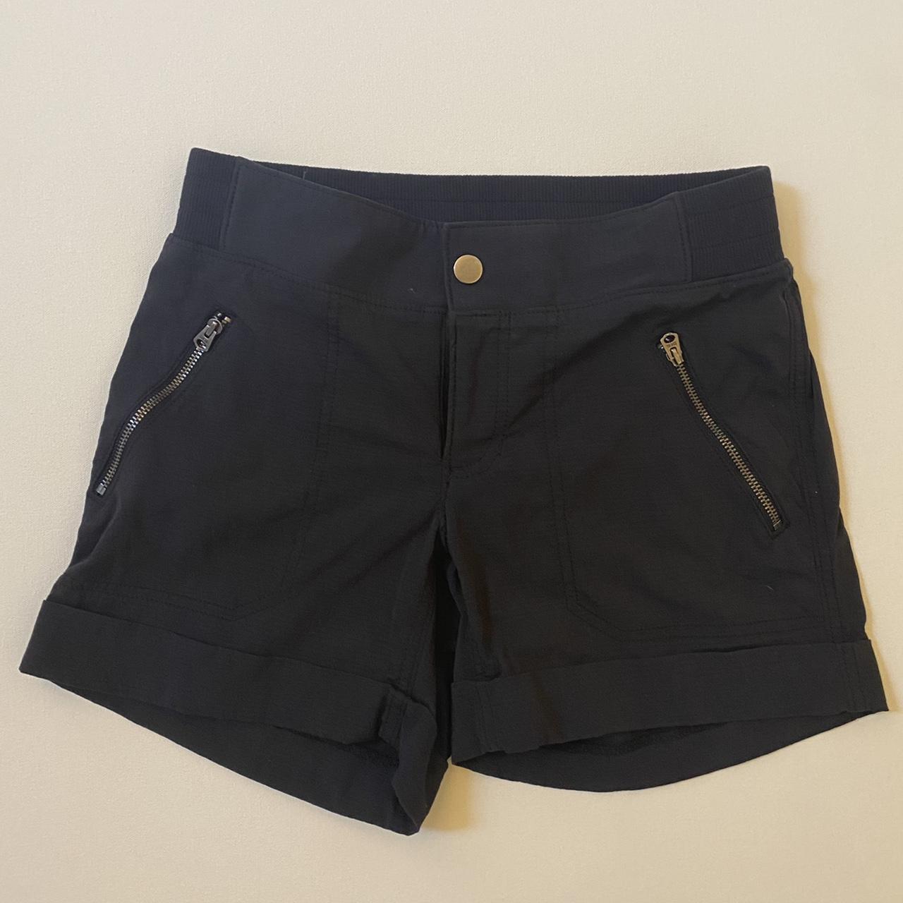 Athleta Women's Black Shorts | Depop