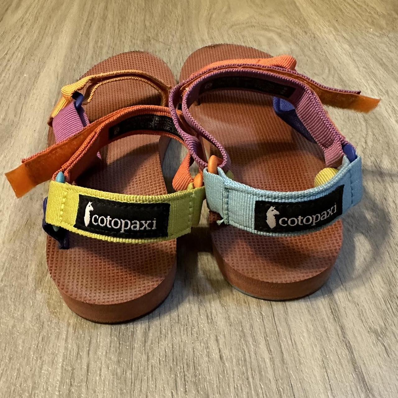 teva cotopaxi slippers