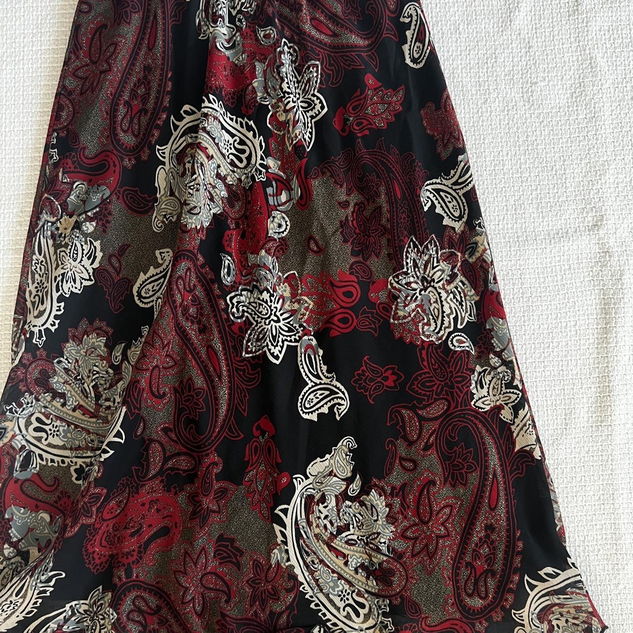 American Vintage Women's Black and Red Skirt (2)