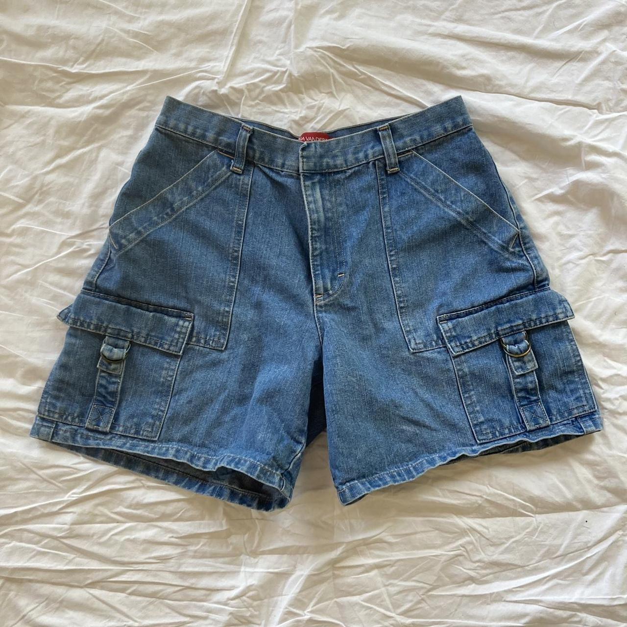 Gloria Vanderbilt Women's Blue Shorts | Depop