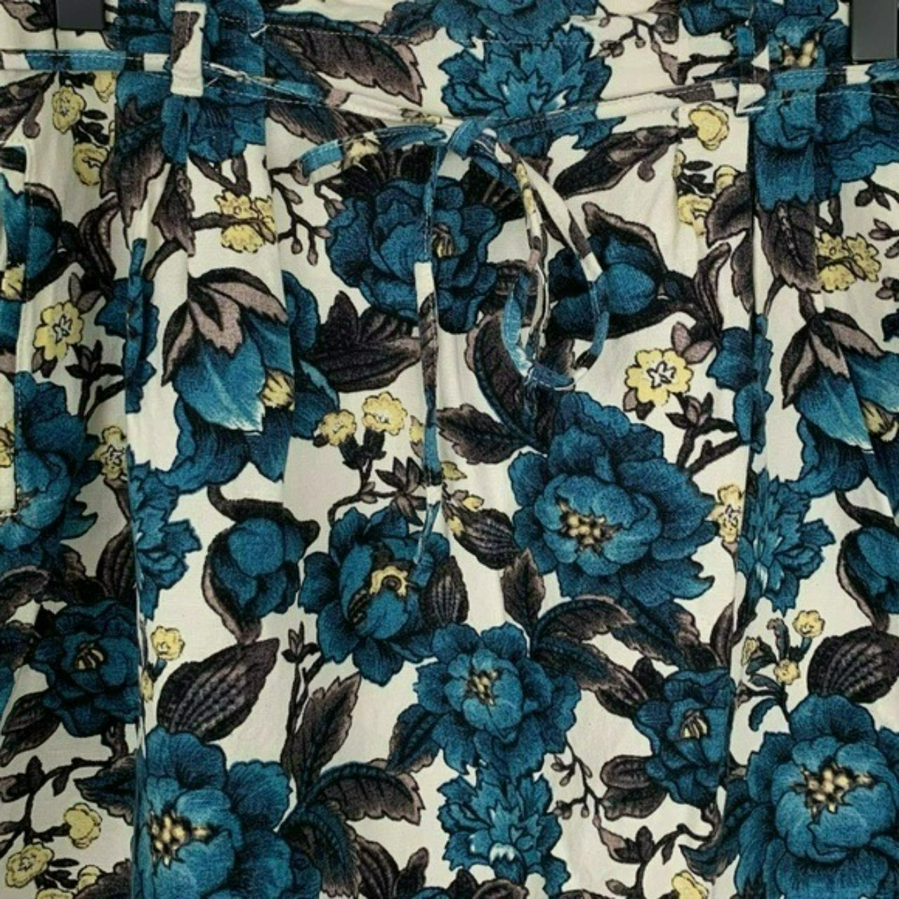 Linen Blue Floral Paperbag Mini Skirt Size M... Depop