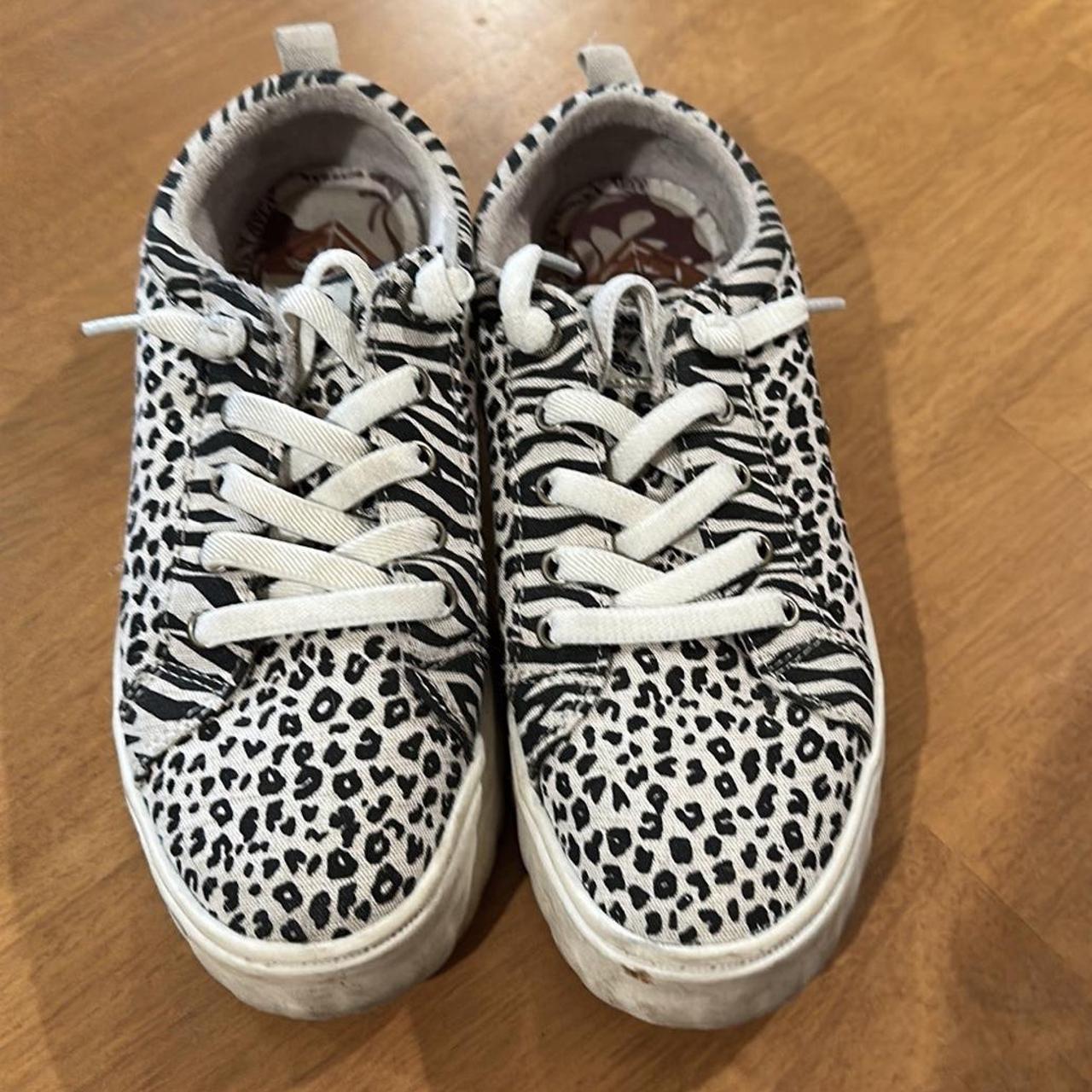 Roxy cheetah print platform sneakers. Size 6 - Depop